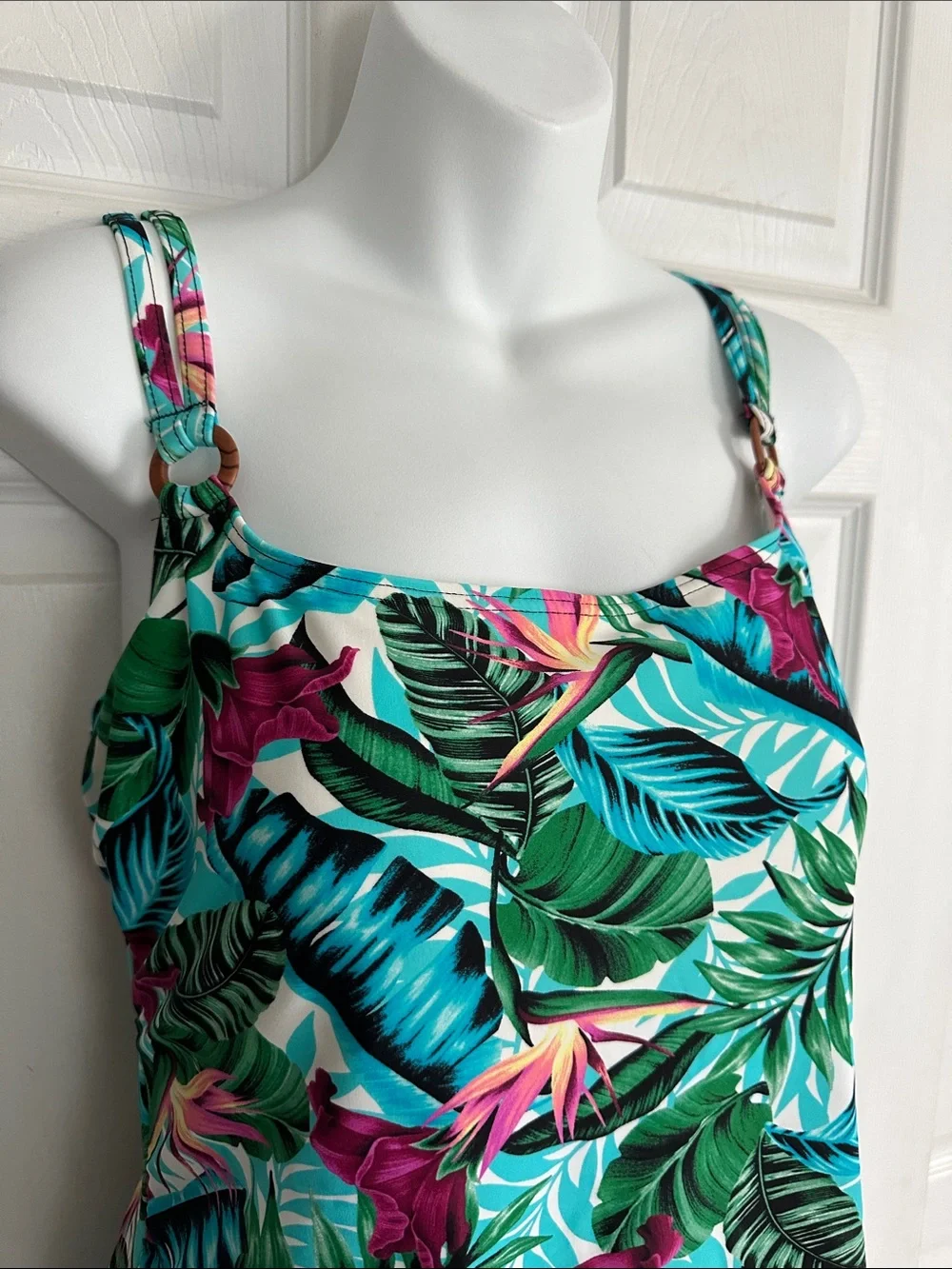 Women’s croft & barrow Tropical Floral Tankini Top in Mint and Pink Plus 16 - Picture 2 of 9
